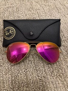 Ray-Ban Women Gold Aviator Sunglasses with Pink Mirror Lenses